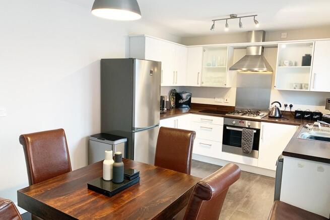 Kitchen / Dining Roo