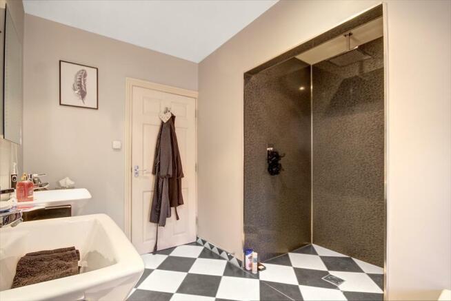Shower.jpg
