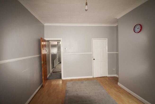 3 bed End of Terrace to rent Image 6