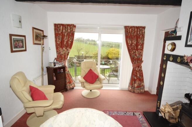 SITTING ROOM
