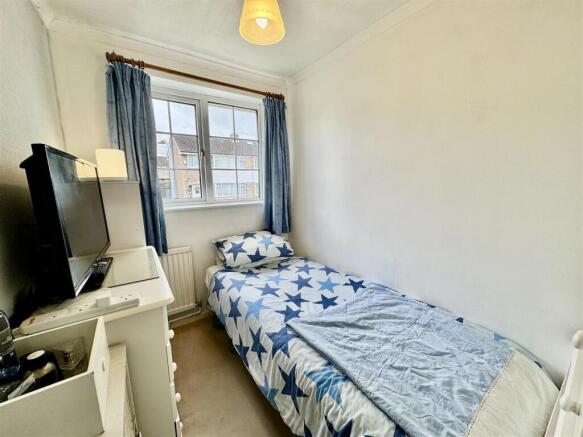 3 bed Semi-Detached for sale Image 8