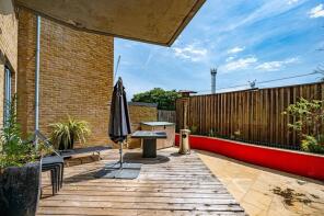 Apartment 1, 206, Regent's Park Road, London NW1 8AQ