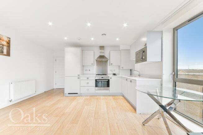 Kitchen / Dining Roo