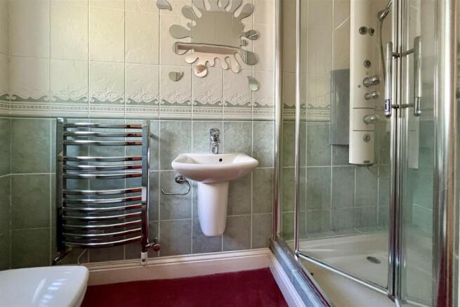 Ensuite