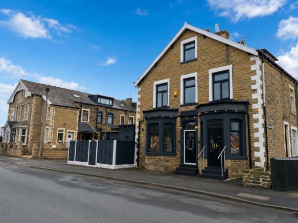 2 bed Terraced for sale