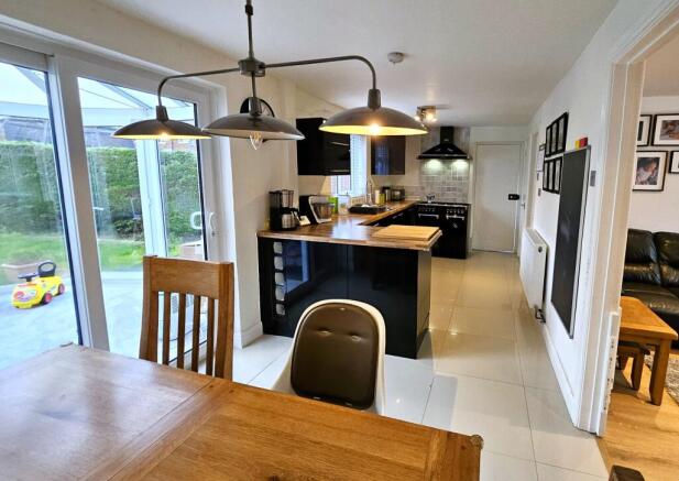 Kitchen - Dining room