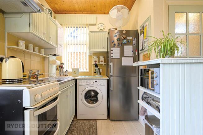 3 bed Semi-Detached for sale Image 8