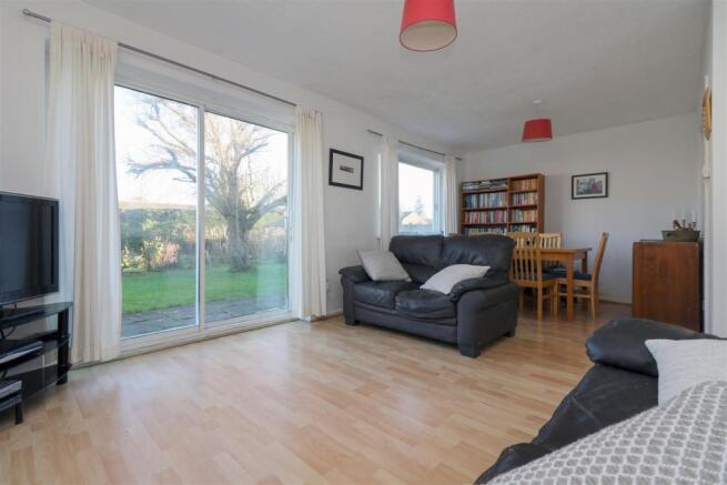 Lounge / Dining Room