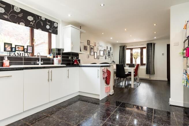 Kitchen diner