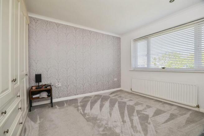3 bed Semi-Detached for sale Image 10