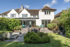 24, Icknield Way, Tring HP23 4ET