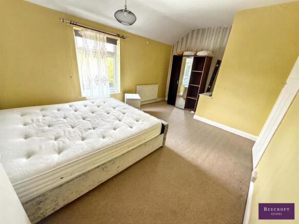 2 bed Terraced for sale Image 6