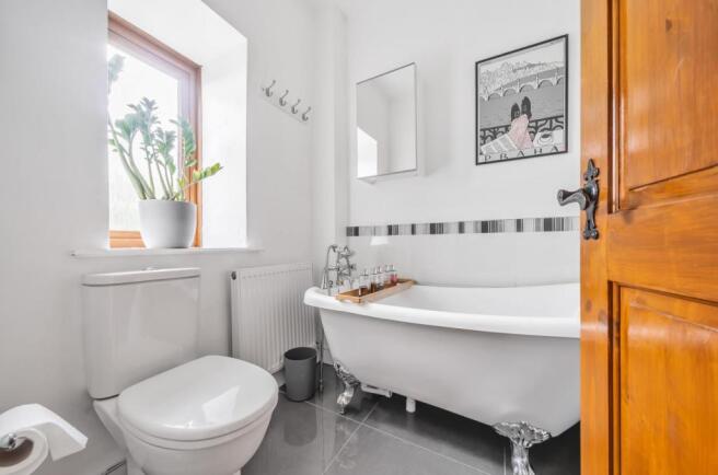 EN SUITE