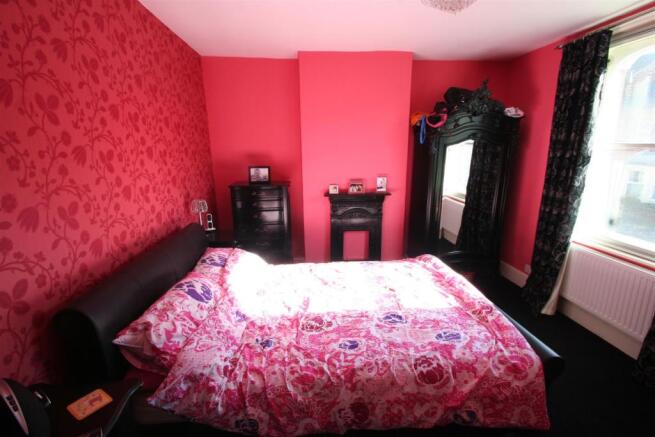 67 Hamilton Road-bed