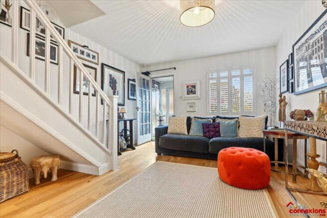 Open Plan Lounge (1)