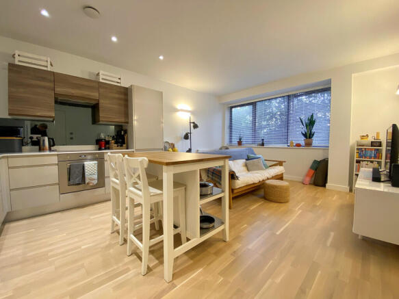 Lounge/Kitchen