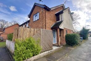 75, Nether Vell- Mead, Church Crookham, Fleet GU52 0YQ