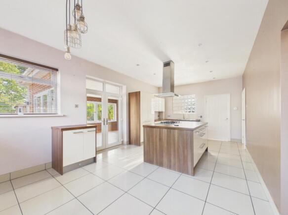 3 bed Detached Bungalow for sale Image 5