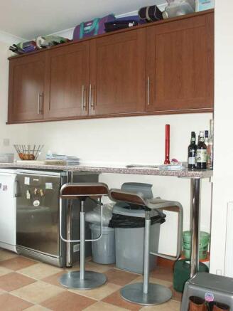 kitchen breakfast bar