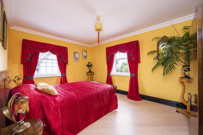 Photo 10