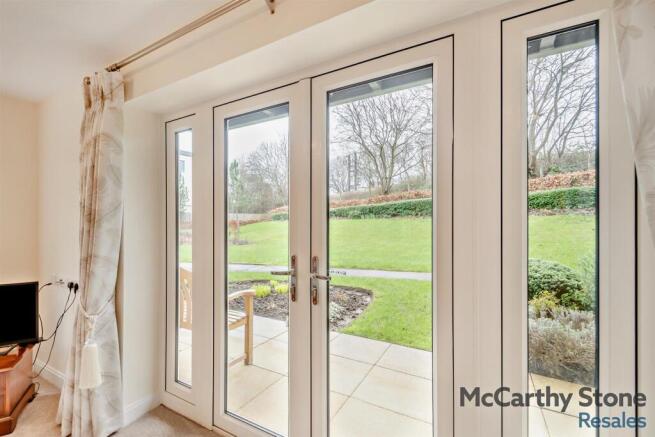 2 bed Apartment for sale Image 8
