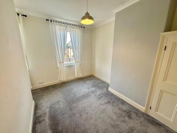 2 bed Terraced for sale Image 8