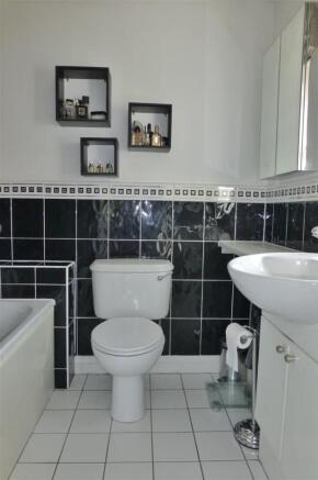 En-suite Bathroom