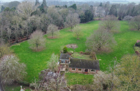 Glebe Road, Great Carlton LN11 8JX