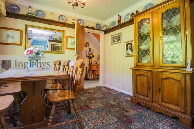 2 bed Detached Bungalow for sale Image 6