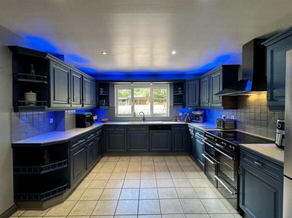 Kitchen Breakfast Room