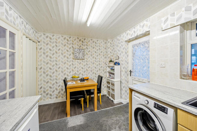 2 bed Semi-Detached for sale Image 4