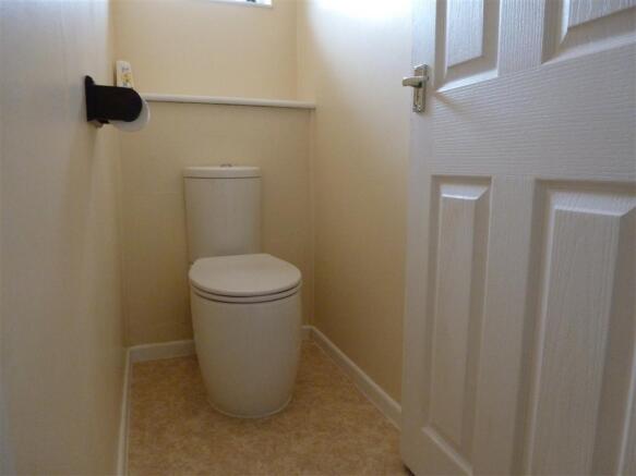 Cloakroom/wc