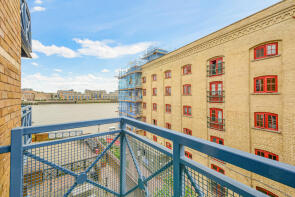 Flat 14, Windsor Court, Rotherhithe Street, London SE16 5SJ