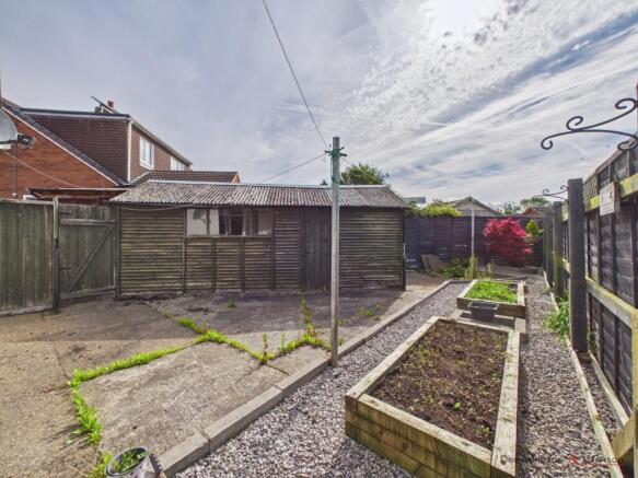 2 bed Semi-Detached Bungalow for sale Image 4