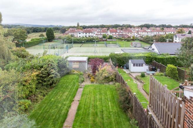 Rear Garden/Views