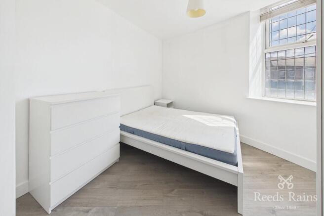 2 bed Apartment to rent Image 8