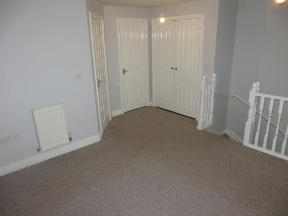 Master Bedroom (1)