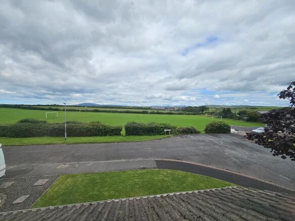 COUNTRY VIEWS 