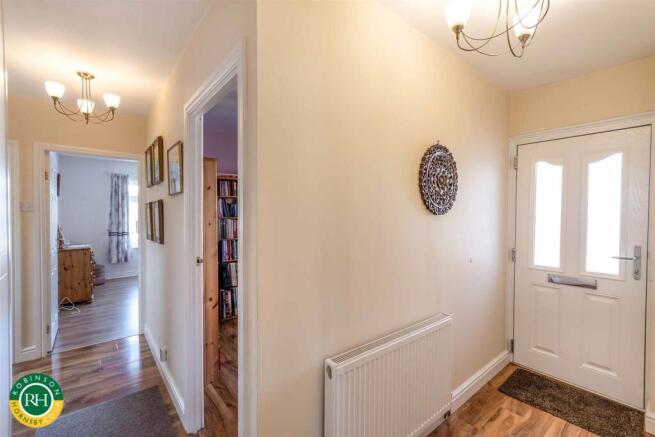 3 bed Detached Bungalow for sale Image 6