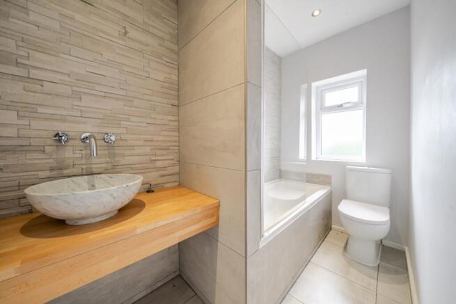 3 bed Semi-Detached for sale Image 7