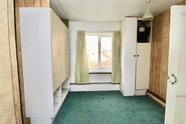 4 bed Detached for sale Image 7