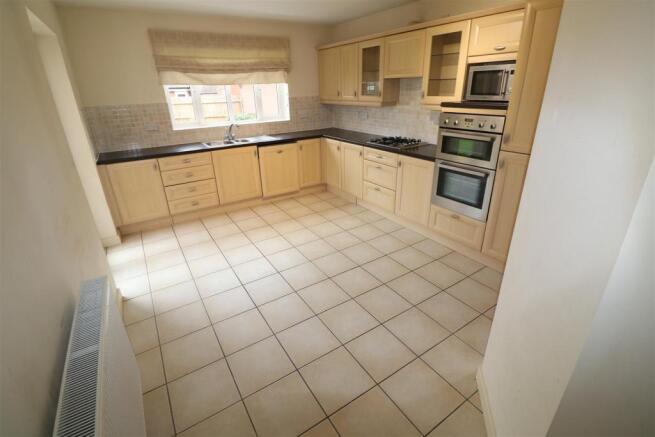 Kitchen/Breakfast Ro