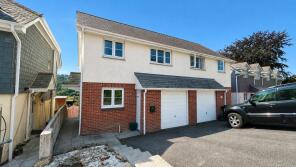7, Cleaverfield Mews, Launceston PL15 8DD