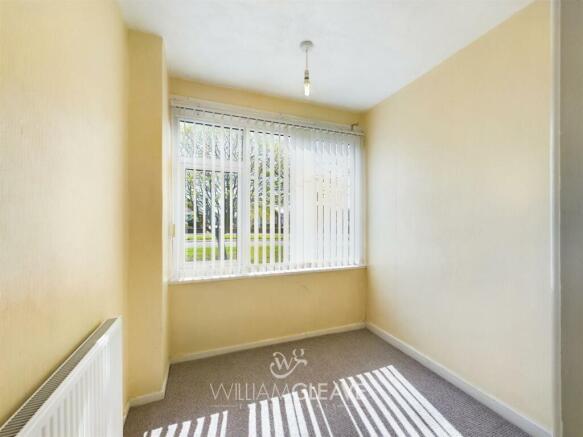 CAM01392G0-PR0033-STILL026.jpg