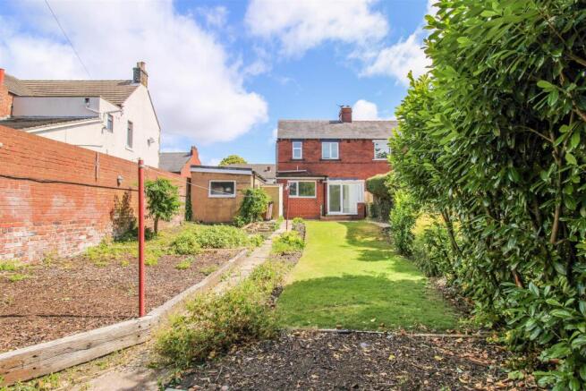 2 bed Semi-Detached for sale Image 2