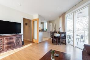 Flat 6, 25 Maple Court, Alvey Street, London SE17 2LN