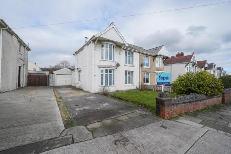 Crymlyn Road, Neath, SA10