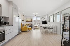 4, 210 New Willow House, Plaistow Road, Plaistow, London E13 0AL