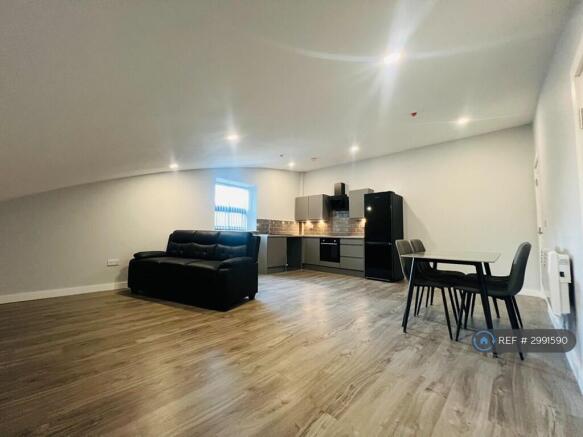 1 bed Flat to rent Image 2
