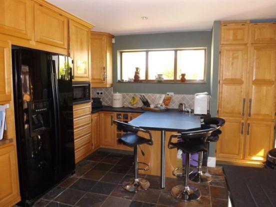 Kitchen/Breakfast Rm